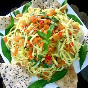 GỎI XOÀI TÔM KHÔ